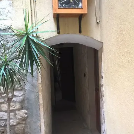 بيت ضيافة Levantino