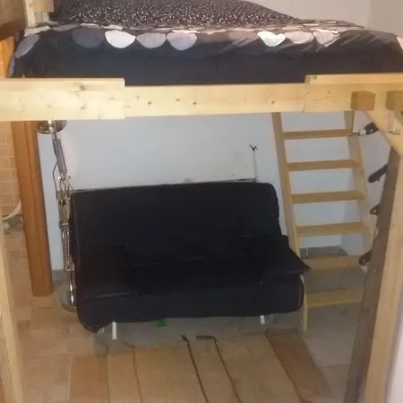 ゲストハウス Levantino