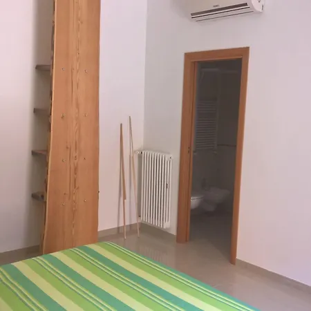 ゲストハウス Levantino 2*