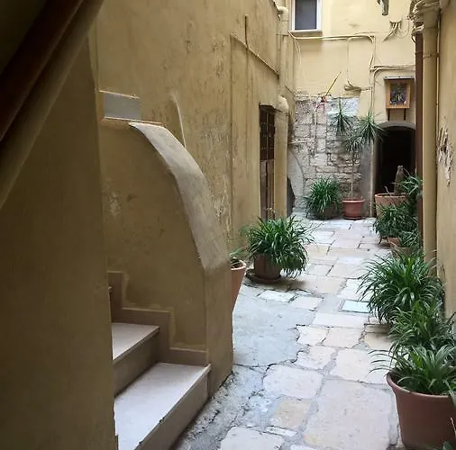 Levantino בית הארחה 2*